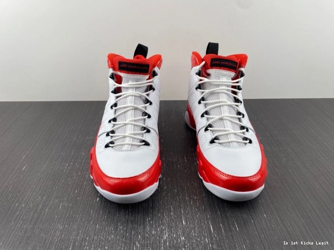 Red Jordan Gym 302370-160 White 9 Retro Air 0814